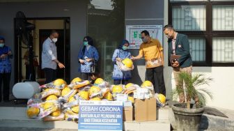 BPJS Kesehatan dan IDI Salurkan Bantuan Kesehatan untuk RSUD Tangerang