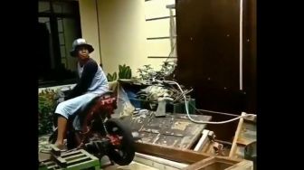 Dosen Teknik Dibikin Tersinggung, Kuli Bangunan Gunakan Motor untuk Hal Ini