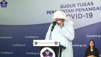 Syekh Ali Jaber Lindungi Penusuknya Ingatkan Kisah Paus Maafkan Penembaknya