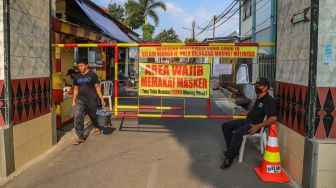 Cerita Kampung Satria Mekar Bekasi Mini Lockdown Demi Bebas COVID-19