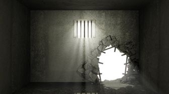7 Tahanan di Mapolresta Pekanbaru Kabur, Polisi: Mereka Lagi Dikejar