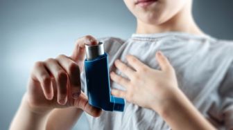 Jangan Buru-buru Percaya, Kenali Mitos Inhaler Bagi Para Penderita Asma