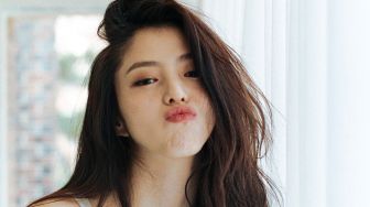 7 Potret Pre-debut Han So Hee, Tato di Lengan Jadi Sorotan