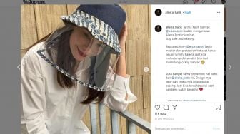 Tengok Lima Artis Cantik yang Tampil Kece Pakai Topi Antivirus Corona