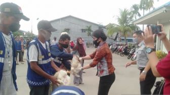 Tjhai Chui Mie Bagi-bagi 12 Ribu Ayam Gratis ke Kaum Muslim, Siapa Dia?