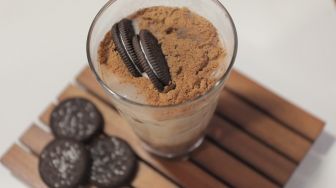 Praktis, Ini Cara Membuat Takjil Es Susu Milo Oreo