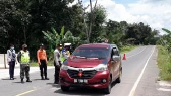 Polisi Hadang 104 Kendaraan ke Sumsel dan Lampung, Disuruh Putar Balik