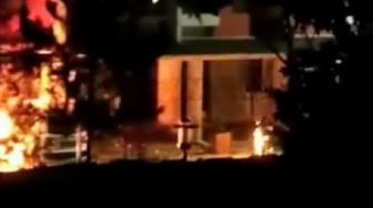Kebakaran di Green Village Tangerang, Penghuni Lari dengan Tubuh Terbakar