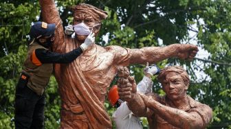 Kampanye Cegah Corona, Patung Monumen Djoeang 45 Dipasang Masker