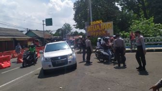 Puluhan Mobil Dihadang Mudik ke Bandung, Disuruh Putar Balik ke Depok