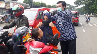 Gugus Tugas Covid-19 Lebak Sebar 50 Ribu Masker Produk UMKM ke Warga