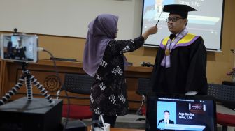 UNS Solo Gelar Wisuda Secara Online