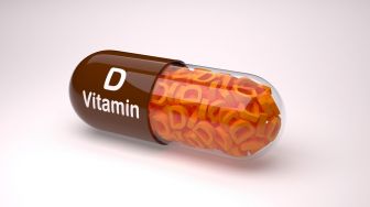 Ilmuwan: Vitamin D Bisa Mengurangi Peradangan di Paru-Paru Pasien Covid-19