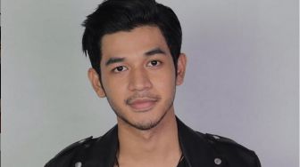Debo Andryos Berperan seperti Rangga AADC di Film Rentang Kisah