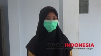 Sholat Sambil Joget, Gadis ABG Ini Ditangkap Polisi