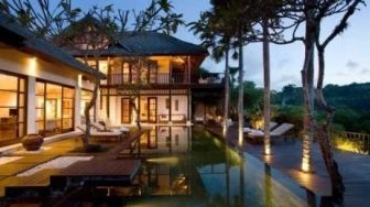 Rahasia Sukses Bisnis Wisata dari John Spence, Pendiri Karma Group