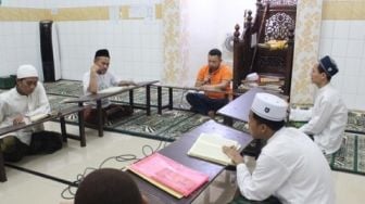 Heboh Warga Ribut Suara Tadarus di Medan, Yang Protes Penasihat Masjid