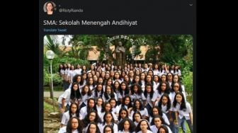 Nggak Biasa, Foto Siswa SMA Berambut Gondrong Ini Mirip Bintang Shampoo