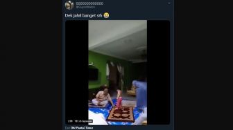 Viral Video Bocah Ganggu Orang Salat, Netizen: Kenapa harus Divideo?