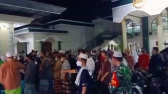 Nekat Masih Sholat Tarawih, 6 Jemaah Positif Corona di Sidoarjo