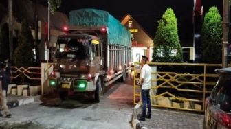 Polda Riau Gagalkan Pengiriman Rokok Ilegal Modus Jajanan Ringan