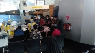 Puluhan Mahasiswa Riau dari Luar Negeri Jalani Rapid Test 