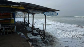 Waspada! Tinggi Ombak di Pesisir Palabuhanratu Mencapai 4 Meter