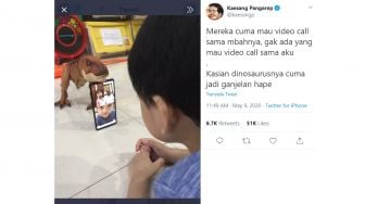 Jan Ethes Video Call Bareng Jokowi, Warganet Malah Salah Fokus ke Ini