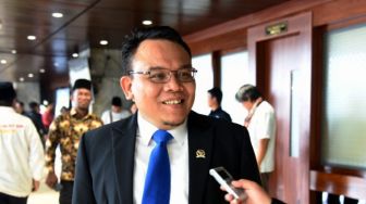 DPR : THR Tetap harus Dibayar di Masa Covid-19