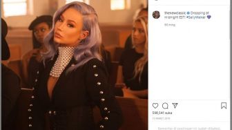 Baru Melahirkan, Rapper Cantik Ini Sudah Unggah Foto Perut Ramping