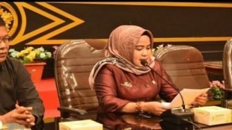 Masyarakat Kelaparan, Wali Kota dan Menantu Ngebet Kejar Proyek Triliunan