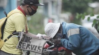 Dilema Pedagang Keliling: Kami Juga Takut Kena Corona