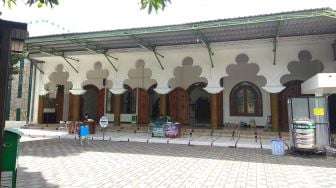 Masjid Tua di Surabaya, Masjid Rahmat Sunan Ampel Gelar Sholat Idul Fitri