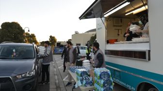 Masjid di Australia Buka Layanan Drive Thru untuk Berbuka Puasa