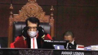 Geger Mau Nikahi Adik Jokowi, Kekayaan Ketua MK Anwar Usman Ternyata Cukup Fantastis, Tak Seperser Pun Punya Utang