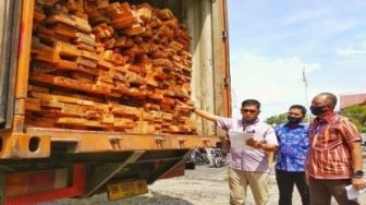 Polda Riau Ungkap Praktik Pembalakan Liar Suaka Margasatwa Rimbang Baling