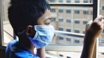 CDC: Anak-anak Bisa Menularkan Virus Corona ke Orang Dewasa Lainnya