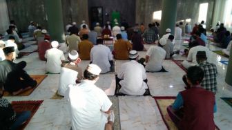 Idul Fitri di Tengah Pandemi, Begini Suasana Salat Ied Berjamaah di Bekasi