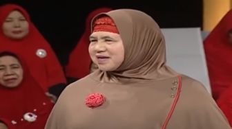 Terpopuler: Geger Wanita Bercadar Todong Paspampres di Istana Presiden, Mamah Dedeh Ceramah Soal KDRT