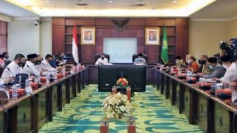 Satgas Covid-19 DPR Tinjau Kesiapan New Normal Kemenag