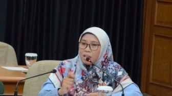 Sekolah akan Dibuka saat Pandemi, DPR : Jadikan Siswa Kelinci Percobaan