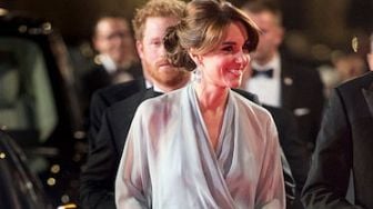 Momen Ketika Kate Middleton Pakai Baju Sama dengan Bangsawan Lain