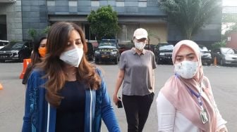 EKSKLUSIF: Pihak Syahrini Kembali Sambangi Polda Metro Jaya, Ada Apa?