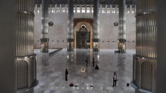 Viral Lampu Masjid Istiqlal Warna-warni Bagaikan Disko, Ini Penjelasannya