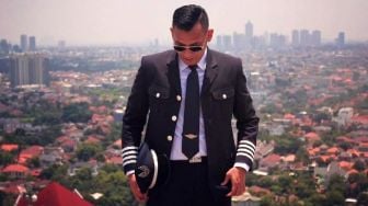 Kisah Bona Septano: Frustrasi di Bulutangkis 'Nyasar' Jadi Pilot