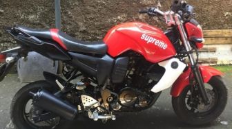 Yamaha Byson Tampil Unik, Jadi Mini Moto Plus Livery Supreme, Hypebeast!