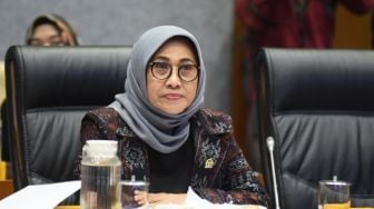 DPR Imbau Tahun ajaran Baru Tetap Belajar Jarak Jauh