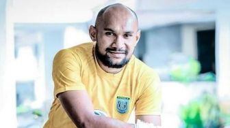 Fokus Kembangkan Bisnis, Kiper Alfonsius Kelvan Pilih Mundur dari Persela