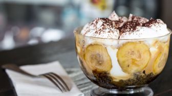 Resep Banana Toffee Dessert Cup yang Mudah dan Anti Ribet, Cocok Dijadikan Ide Usaha Rumahan