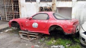 Dari Rongsokan Jadi Idaman, Restorasi Mazda RX7 ini Bikin Pangling